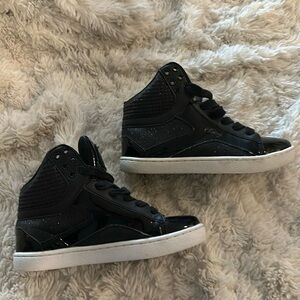 Pastry Hip Hop Glitter Sneaker Size 2